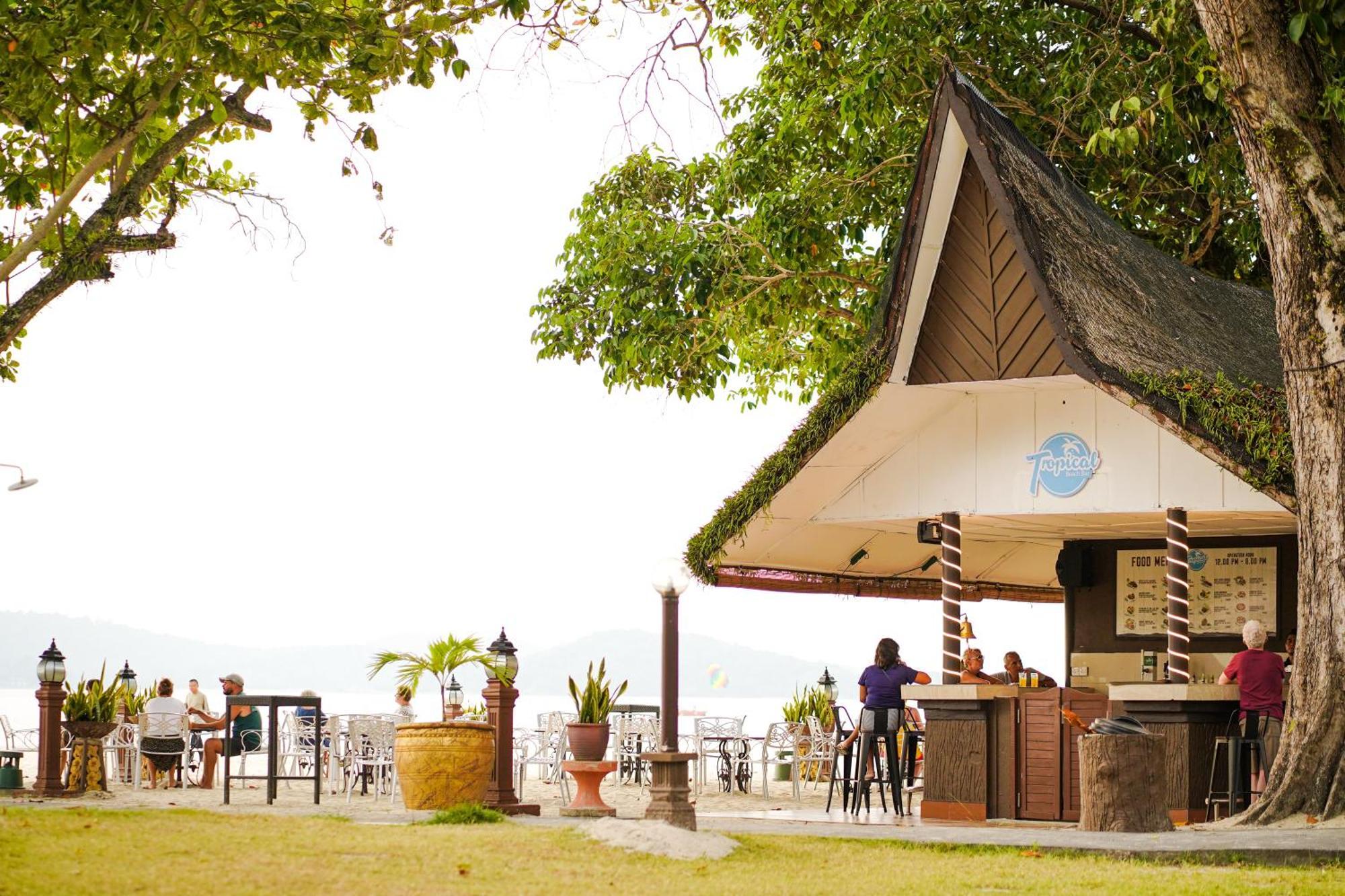 Holiday Villa Resort & Beachclub Langkawi Pantai Cenang  Exterior foto